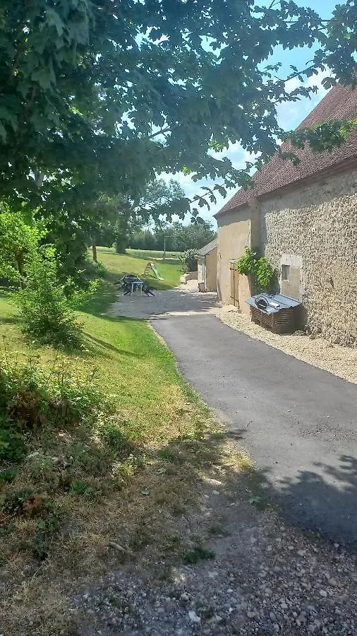 Le Calme A La Campagne Appartement Besson Accommodatie bij particulieren